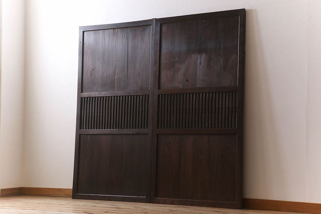 明治大正期　古民具・骨董　古い木味の格子帯戸2枚セット