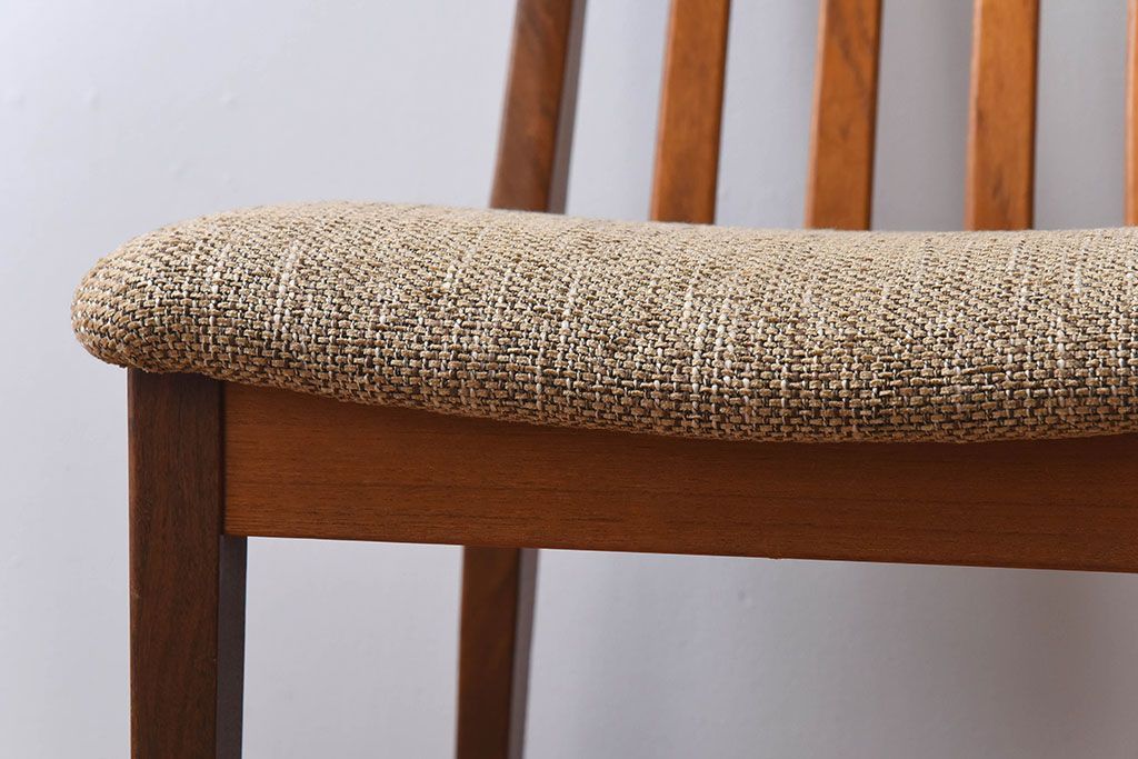 ヴィンテージ家具　北欧ビンテージ　G-PLAN(ジープラン)　ダイニングチェア(1)