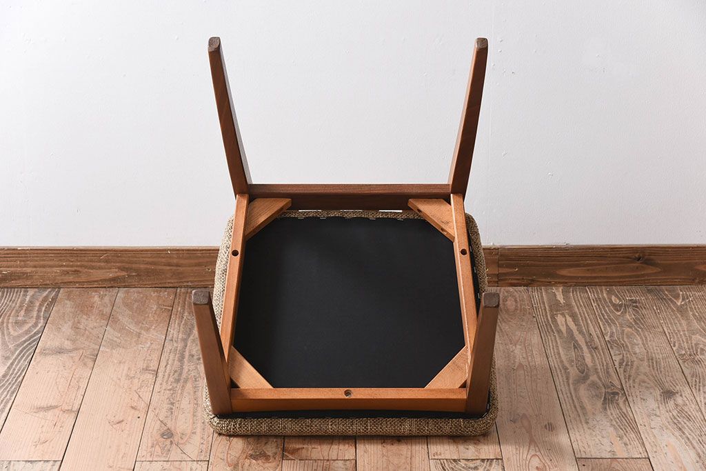 ヴィンテージ家具　北欧ビンテージ　G-PLAN(ジープラン)　ダイニングチェア(1)