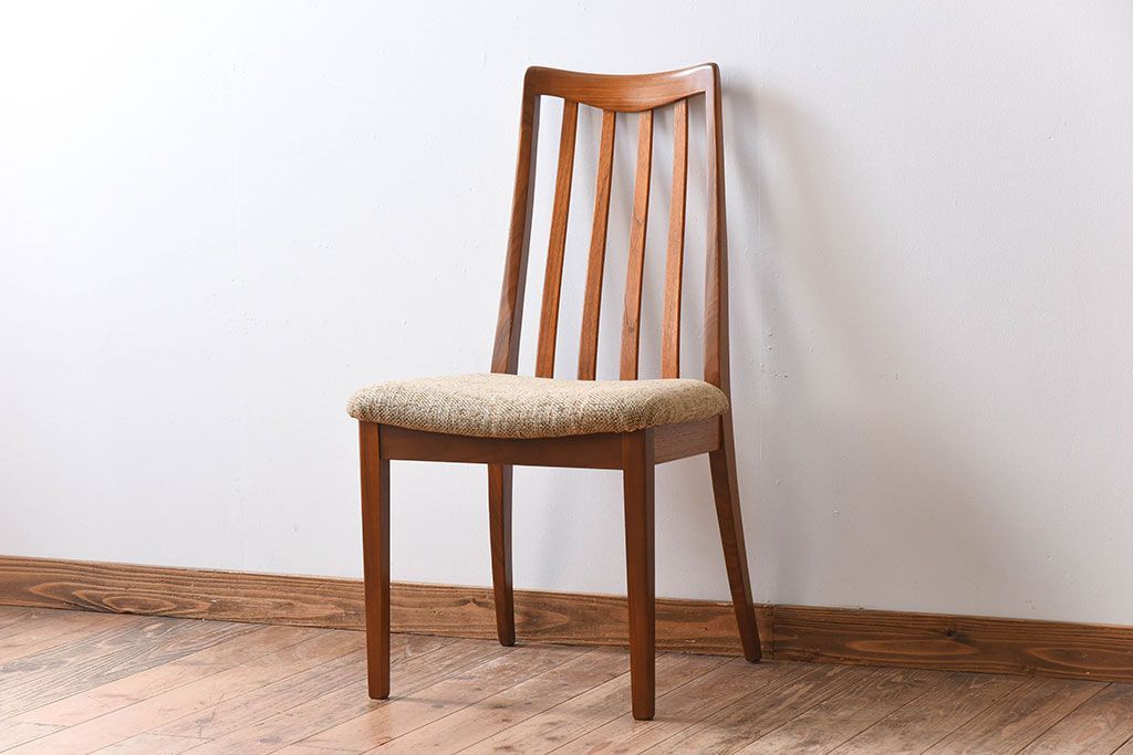 ヴィンテージ家具　北欧ビンテージ　G-PLAN(ジープラン)　ダイニングチェア(2)