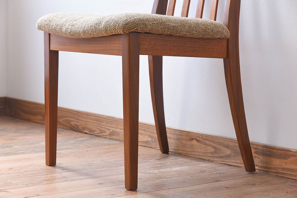 ヴィンテージ家具　北欧ビンテージ　G-PLAN(ジープラン)　ダイニングチェア(3)