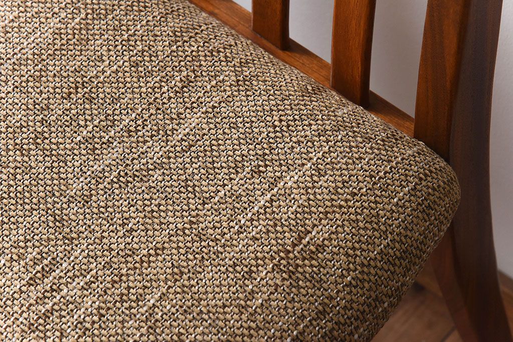 ヴィンテージ家具　北欧ビンテージ　G-PLAN(ジープラン)　ダイニングチェア(3)