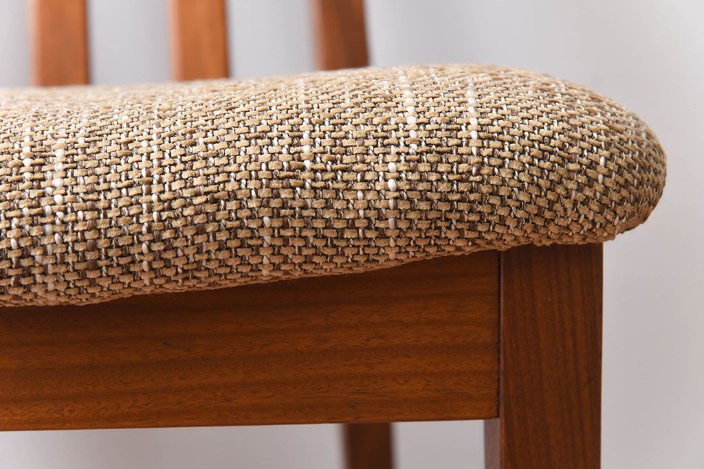 ヴィンテージ家具　北欧ビンテージ　G-PLAN(ジープラン)　ダイニングチェア(3)