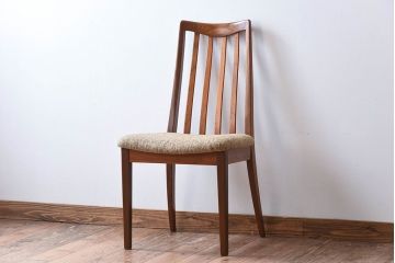 ヴィンテージ家具　北欧ビンテージ　G-PLAN(ジープラン)　ダイニングチェア
