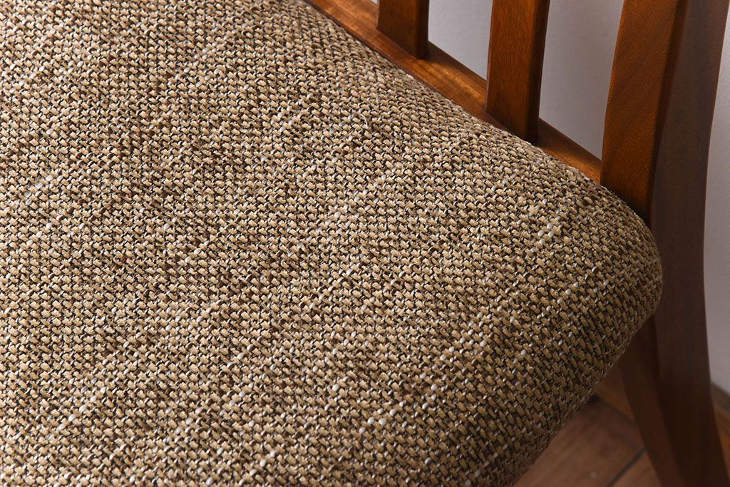 ヴィンテージ家具　北欧ビンテージ　G-PLAN(ジープラン)　ダイニングチェア