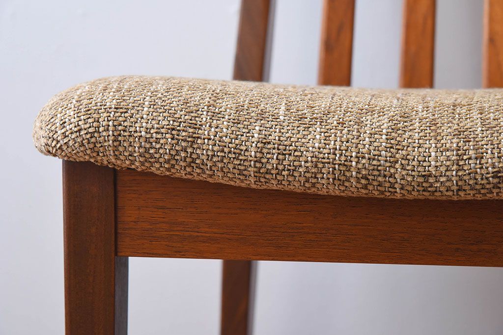 ヴィンテージ家具　北欧ビンテージ　G-PLAN(ジープラン)　ダイニングチェア