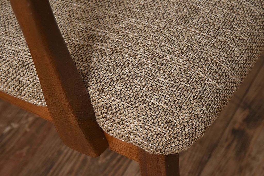 ヴィンテージ家具　北欧ビンテージ　G-PLAN(ジープラン)　アームチェア(2)