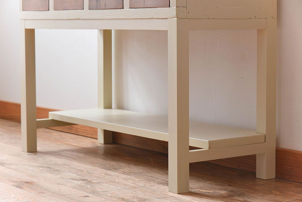 アンティーク家具　ネームプレート取っ手　引き出し8杯付き!サイドテーブル(平机・コンソールテーブル)