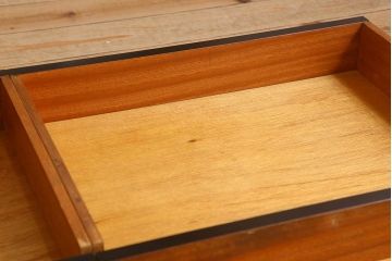 北欧ビンテージ家具　美品　ウォールナット材製のサイドボード