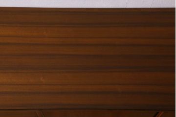 北欧ビンテージ家具　美品　ウォールナット材製のサイドボード
