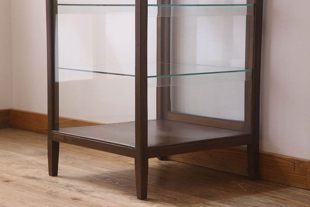 アンティーク家具　脚付き!小ぶりな木製アンティークガラスケース(ショーケース)