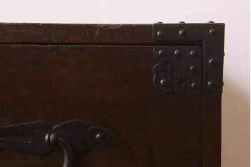 アンティーク家具　厚手金具　古民具・骨董　アンティーク衣装箪笥ローボード(時代箪笥)