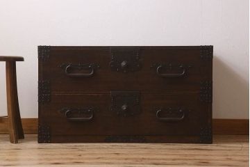 アンティーク家具　厚手金具　古民具・骨董　アンティーク衣装箪笥ローボード(時代箪笥)