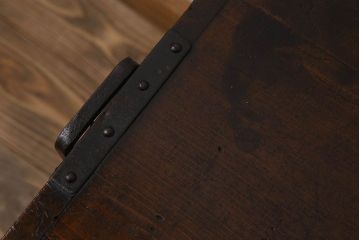 アンティーク家具　厚手金具　古民具・骨董　アンティーク衣装箪笥ローボード(時代箪笥)