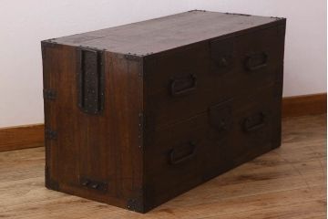 アンティーク家具　厚手金具　古民具・骨董　アンティーク衣装箪笥ローボード(時代箪笥)