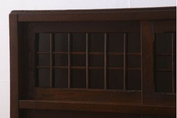 アンティーク家具　モールガラス入り!引き戸がおしゃれな和製アンティークの収納棚(食器棚・カップボード)