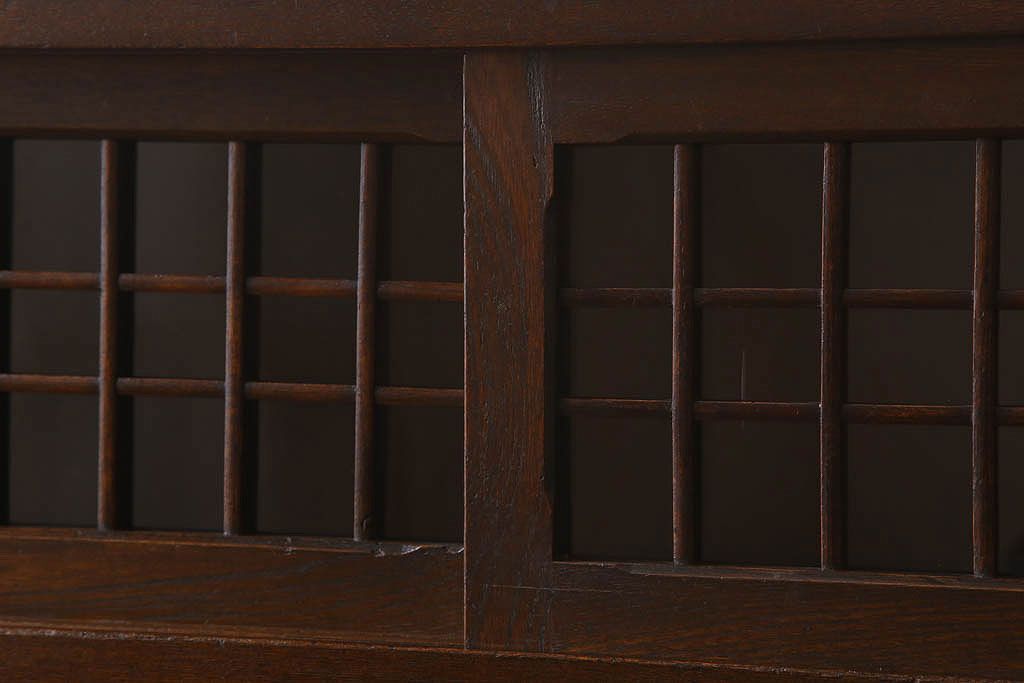 アンティーク家具　モールガラス入り!引き戸がおしゃれな和製アンティークの収納棚(食器棚・カップボード)