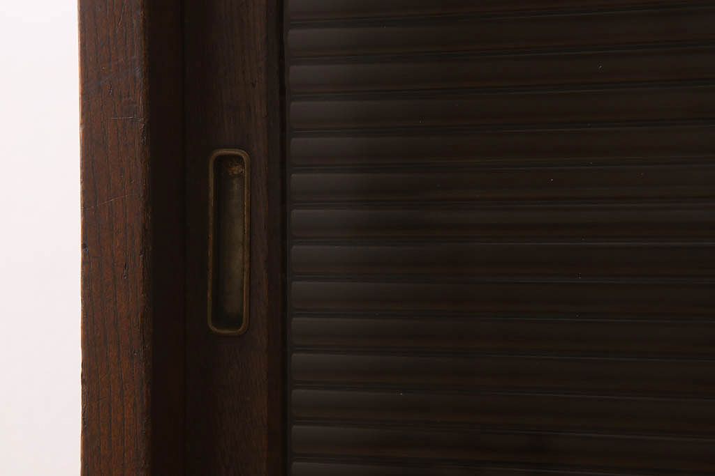 アンティーク家具　モールガラス入り!引き戸がおしゃれな和製アンティークの収納棚(食器棚・カップボード)