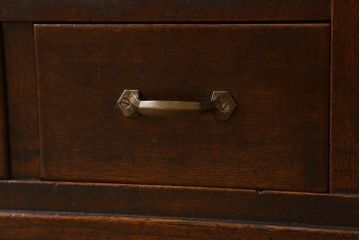 アンティーク家具　モールガラス入り!引き戸がおしゃれな和製アンティークの収納棚(食器棚・カップボード)