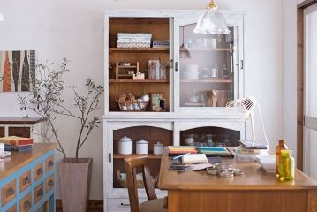 アンティーク家具　キャビネット　アンティーク　大きなペイント重ね収納棚(食器棚)