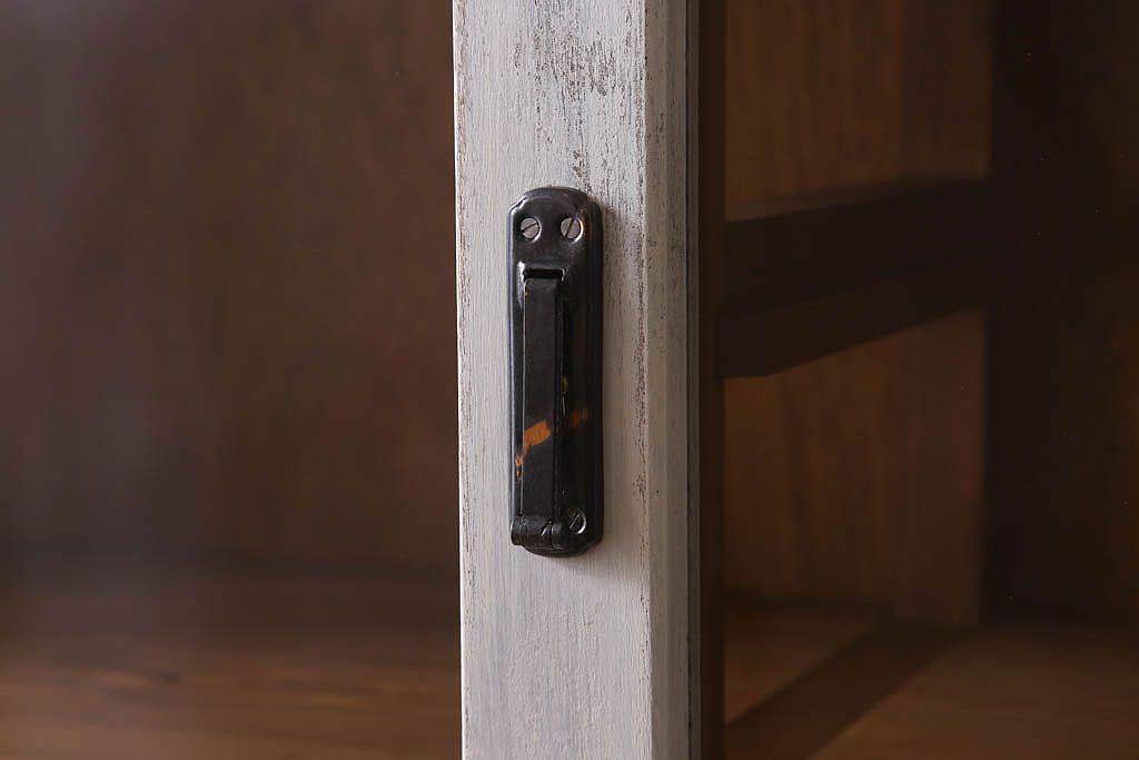 アンティーク家具　キャビネット　アンティーク　大きなペイント重ね収納棚(食器棚)