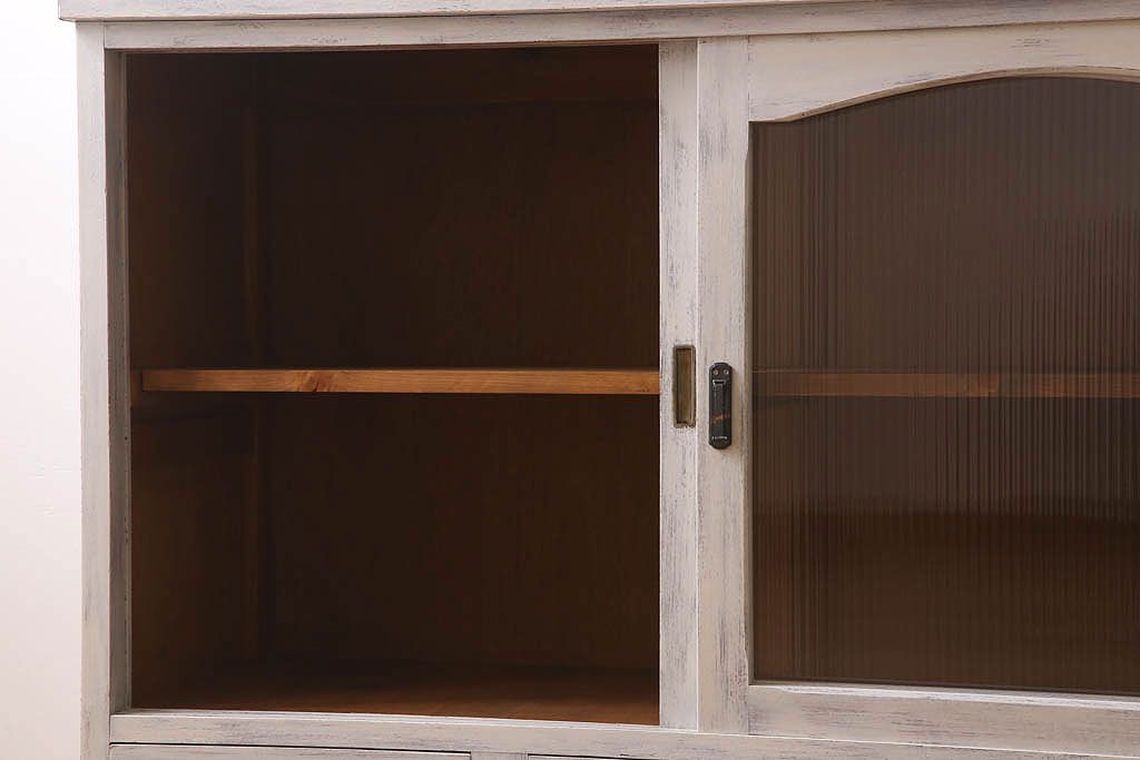 アンティーク家具　キャビネット　アンティーク　大きなペイント重ね収納棚(食器棚)