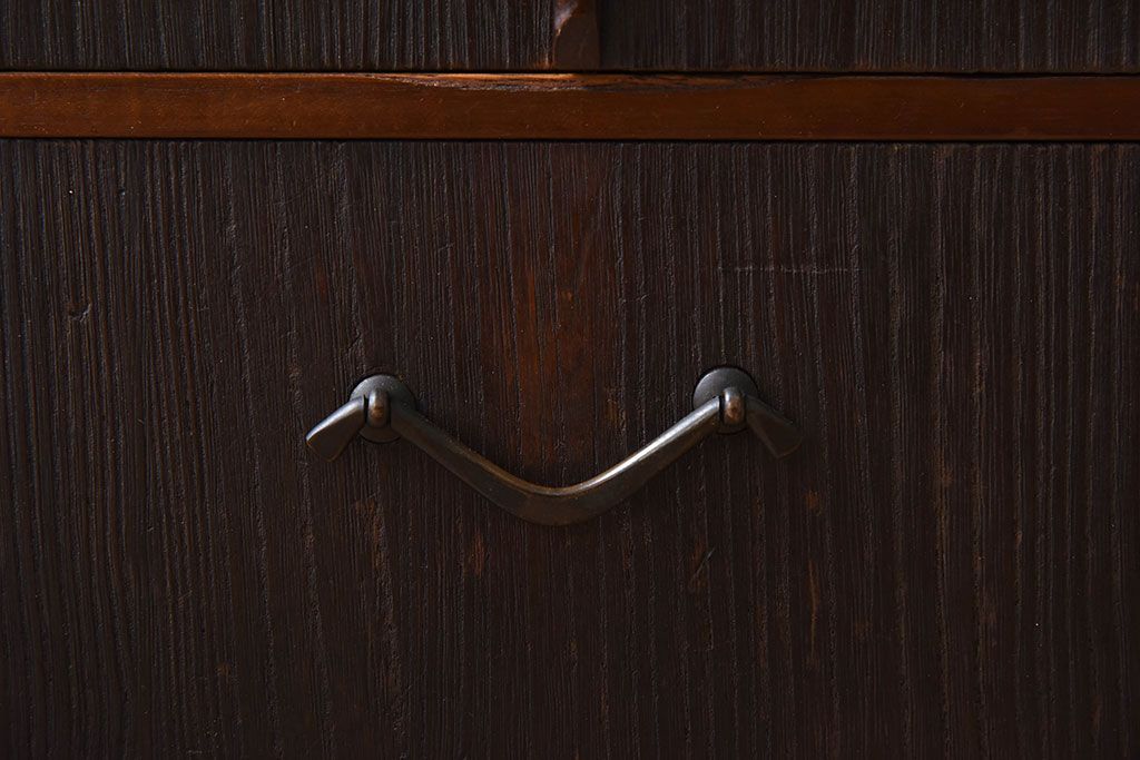 レトロ家具　昭和レトロ　上品で小ぶりな丸窓本箱(ブックケース)