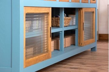 ペイント家具　チェッカーガラス引き戸のサイドボード(カウンター)