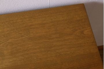 ペイント家具　チェッカーガラス引き戸のサイドボード(カウンター)