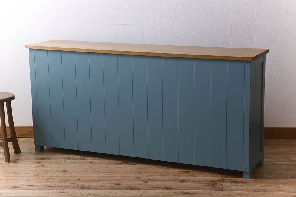 ペイント家具　チェッカーガラス引き戸のサイドボード(カウンター)