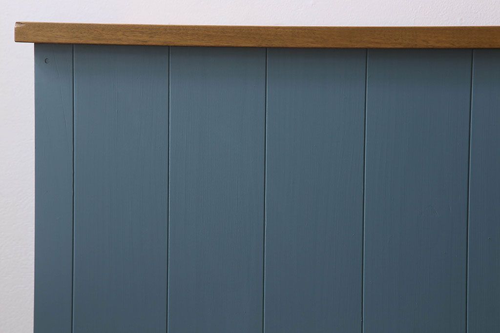 ペイント家具　チェッカーガラス引き戸のサイドボード(カウンター)