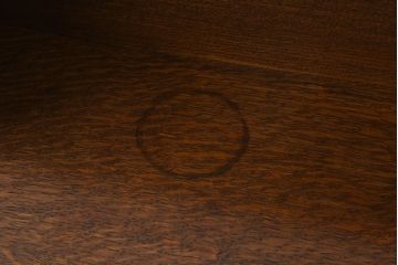 アンティーク家具　イギリスアンティーク　彫刻入り!上質なオーク材製のライティングビューロー