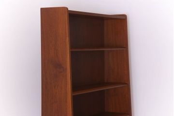 北欧家具　チーク材製のビンテージシェルフ(キャビネット)