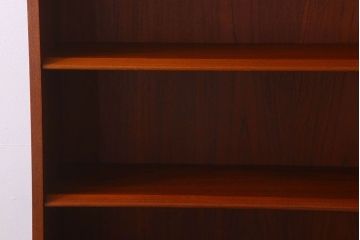 北欧家具　チーク材製のビンテージシェルフ(キャビネット)