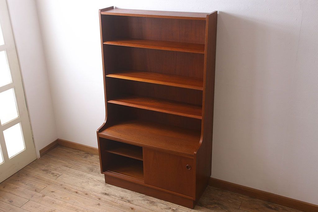 北欧家具 チーク材製のビンテージシェルフ(キャビネット)