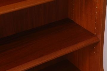 北欧家具 チーク材製のビンテージシェルフ(キャビネット)
