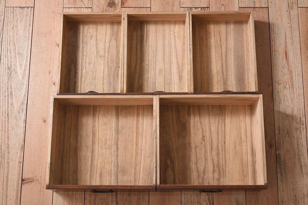 アンティーク家具　高級品　玉杢　三方欅材　かくし付き!重ね帳場箪笥