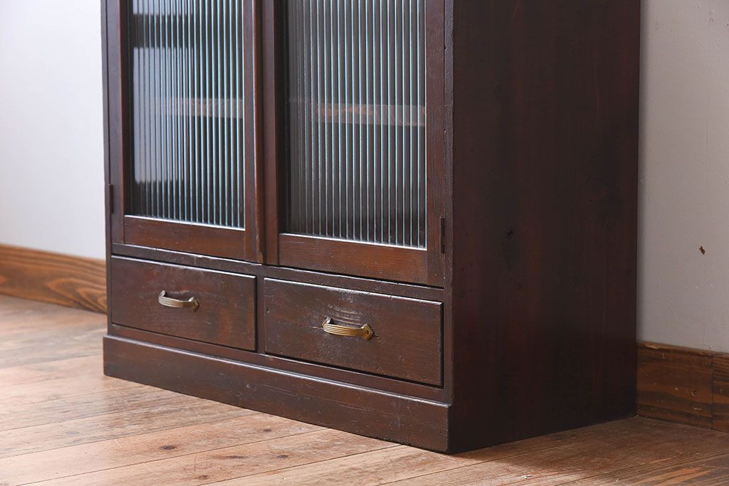 アンティーク家具　古い檜材　モールガラス扉　アンティーク本箱(ブックケース)