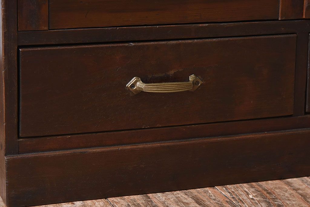 アンティーク家具　古い檜材　モールガラス扉　アンティーク本箱(ブックケース)