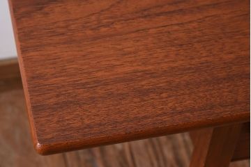 ヴィンテージ家具　Johannes Anderson(ヨハネス・アンダーセン)　チーク材　北欧ビンテージ　ソーイングテーブル(バタフライテーブル)