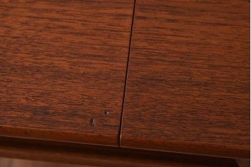 ヴィンテージ家具　Johannes Anderson(ヨハネス・アンダーセン)　チーク材　北欧ビンテージ　ソーイングテーブル(バタフライテーブル)