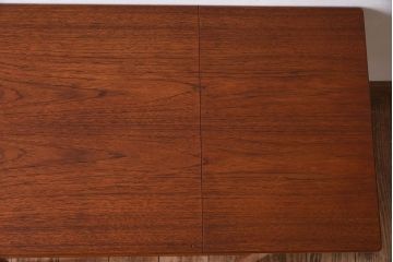 ヴィンテージ家具　Johannes Anderson(ヨハネス・アンダーセン)　チーク材　北欧ビンテージ　ソーイングテーブル(バタフライテーブル)