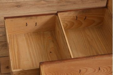 アンティーク家具　古民具・骨董　漆塗り　前面欅材の大ぶりな相馬箪笥