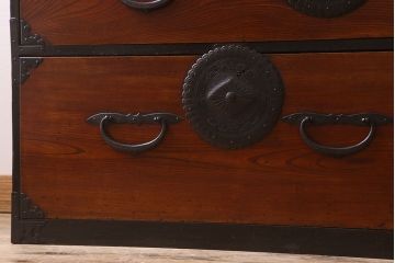 アンティーク家具　古民具・骨董　漆塗り　前面欅材の大ぶりな相馬箪笥