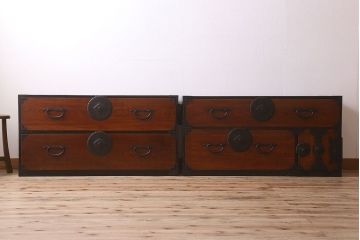 アンティーク家具　古民具・骨董　漆塗り　前面欅材の大ぶりな相馬箪笥