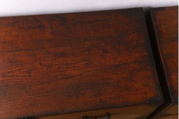 アンティーク家具　古民具・骨董　漆塗り　前面欅材の大ぶりな相馬箪笥