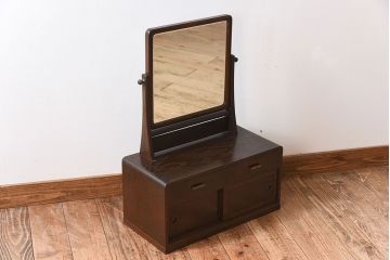 アンティーク家具　高級品　大正昭和期　総桑材　指物　こぎん刺し鏡カバー付き　アンティークの小ぶりな鏡台