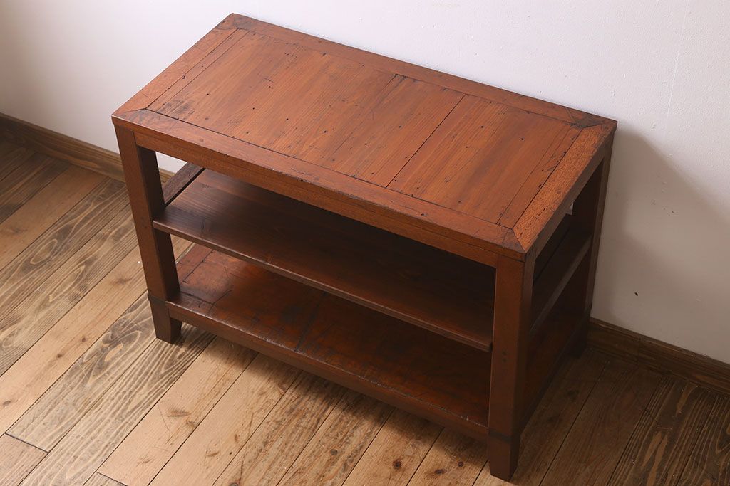 アンティーク家具　脚付き　和製アンティーク　古い木製のシンプルなラック(飾り棚)