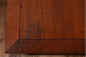 アンティーク家具　脚付き　和製アンティーク　古い木製のシンプルなラック(飾り棚)