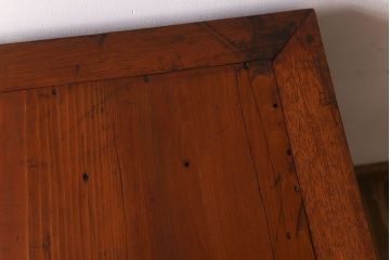 アンティーク家具　脚付き　和製アンティーク　古い木製のシンプルなラック(飾り棚)